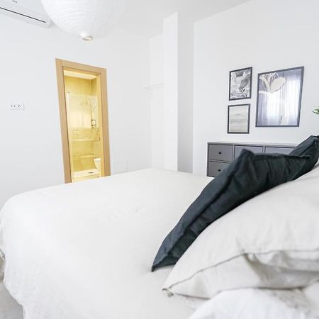 Moott Homes Suites Casa De Los Leones Apto 1 Almería Eksteriør bilde