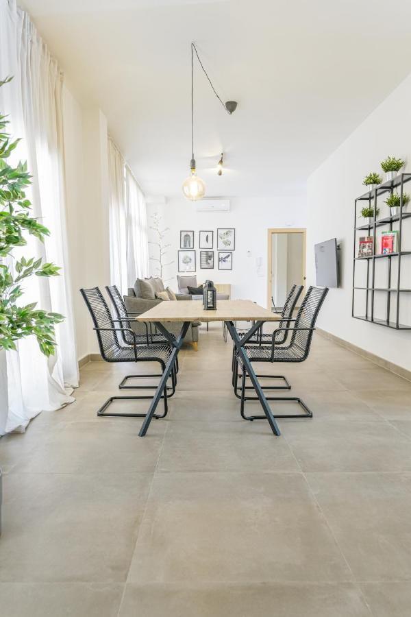Moott Homes Suites Casa De Los Leones Apto 1 Almería Eksteriør bilde