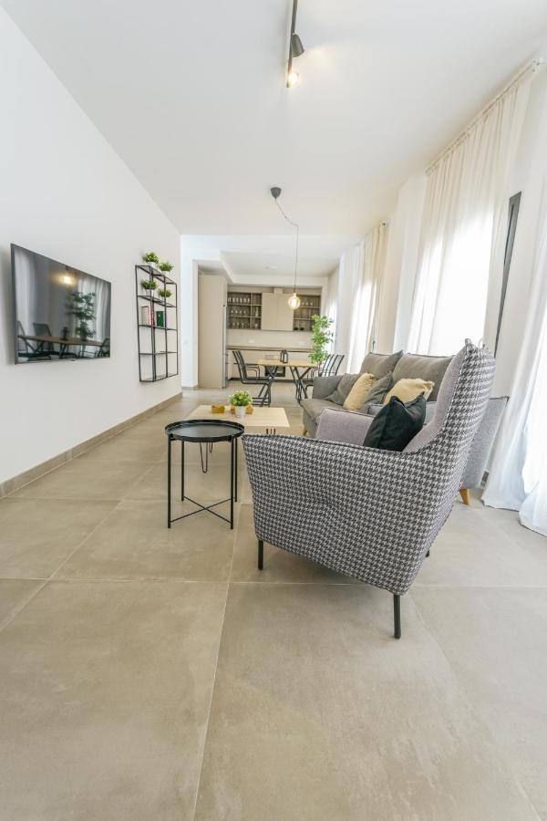 Moott Homes Suites Casa De Los Leones Apto 1 Almería Eksteriør bilde